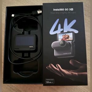 Insta360 GO 3S - 128 GB Black 4K Tiny Portable Vlogging Camera